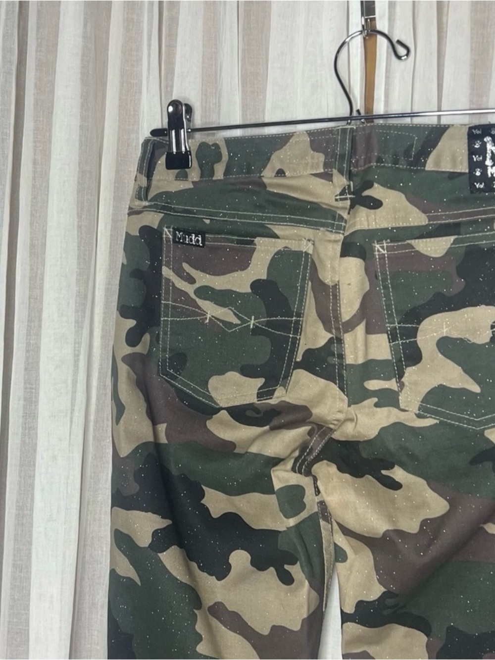 90’s/Y2K Mudd Camo Glitter Flare Jeans - Picture 4 of 5